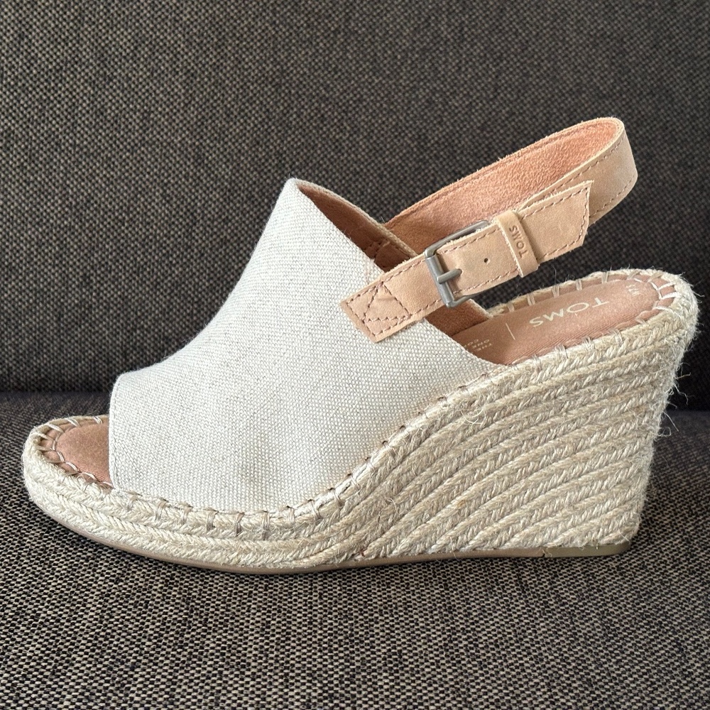 Tom's Monica Wedges